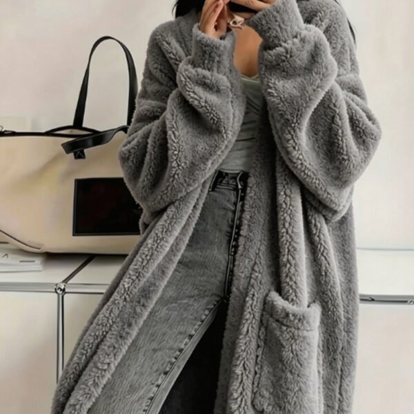 Loose and versatile base long-sleeved shirt